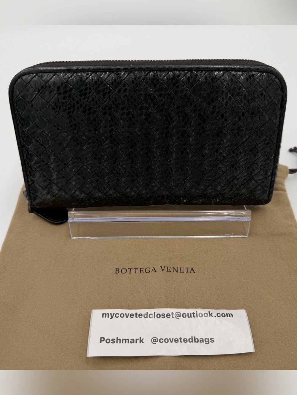 Bottega Veneta Snakskin Black Zip Wallet w/Dust Bag & Entrupy COA Excllent Condt